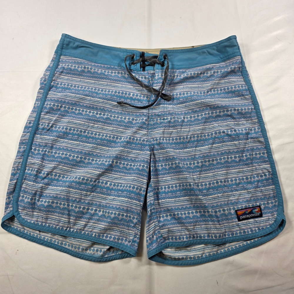 Patagonia Mens 32 Scallop Hem Wavefarer Board Shorts Blue Stripe 86731 SP19